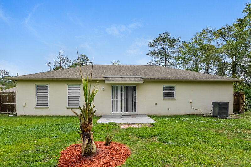 2,080/Mo, 2140 6th Ave DeLand, FL 32724 Rear View