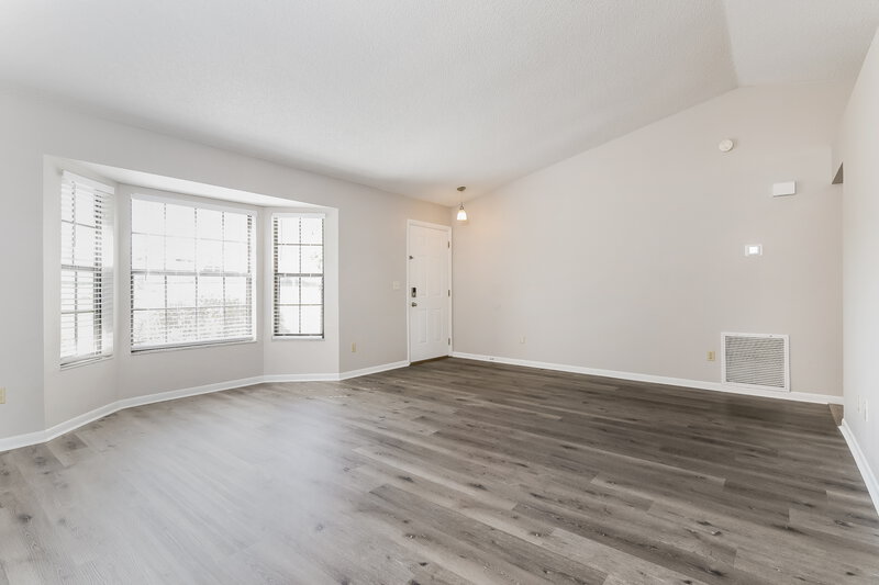 2,570/Mo, 1556 Monticello St Deltona, FL 32725 Living Room View 3