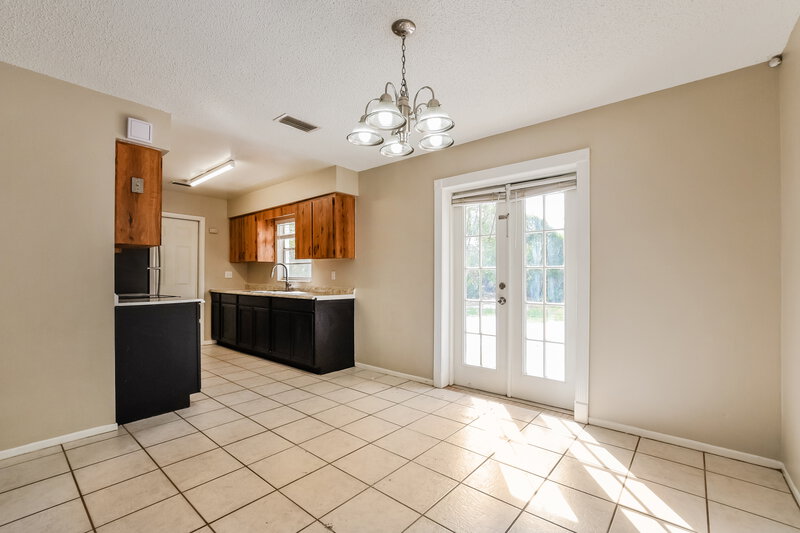 1,870/Mo, 542 Salerno Dr Deltona, FL 32725 Dining Room View 3