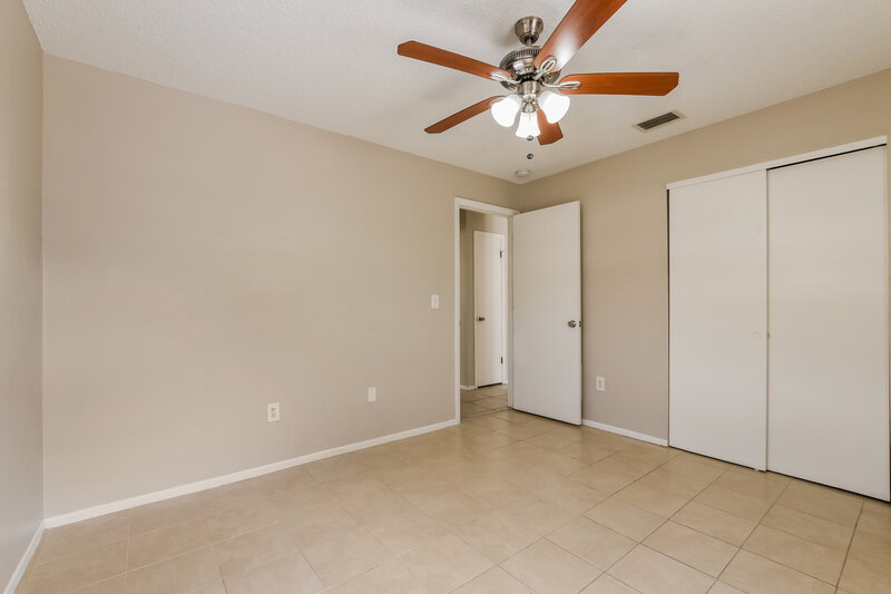 1,870/Mo, 542 Salerno Dr Deltona, FL 32725 Bedroom View