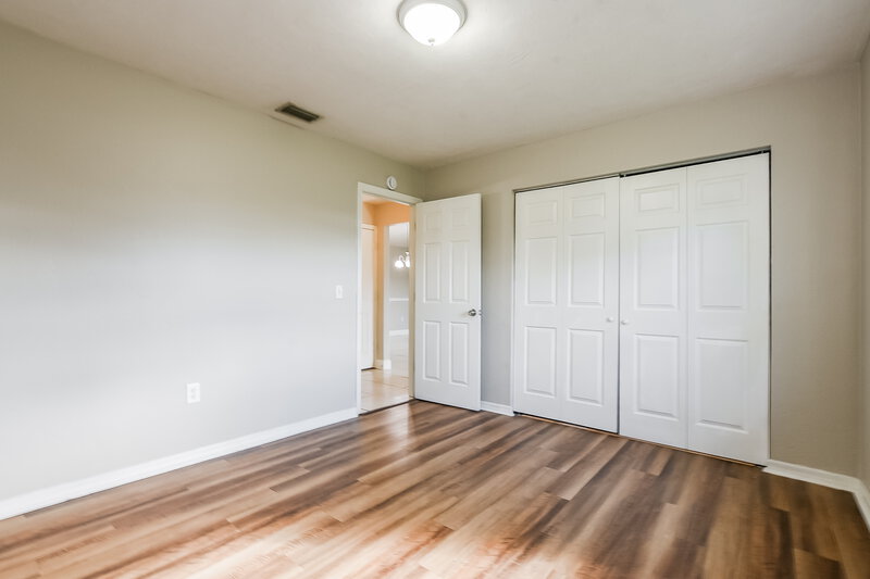2,500/Mo, 1819 E Glancy Dr Deltona, FL 32725 Bedroom View 3