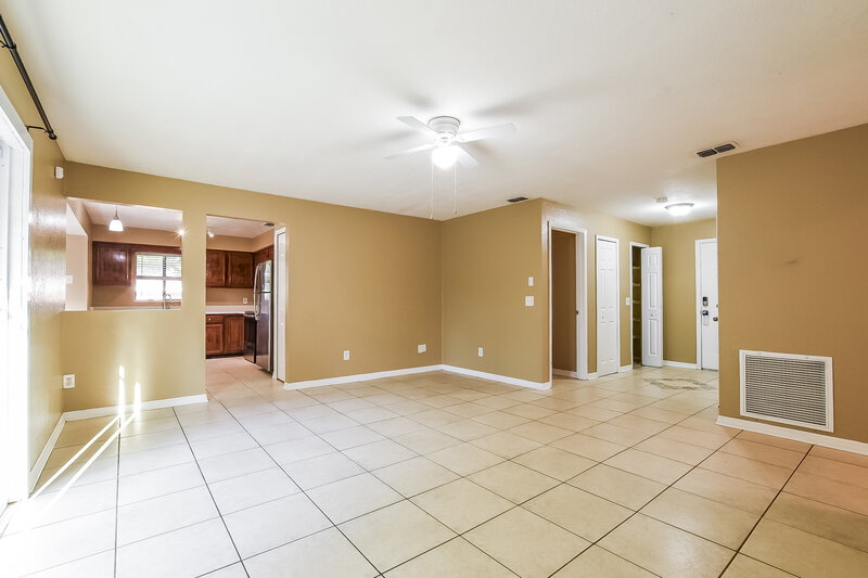 1,810/Mo, 1842 Giles St Deltona, FL 32725 Living Room View 2