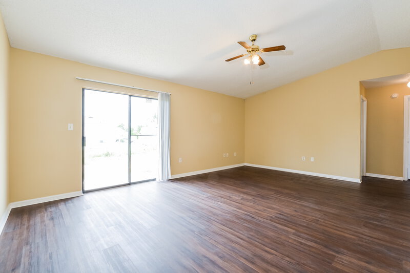 1,815/Mo, 3100 Croton Ave Deltona, FL 32738 Living Room View