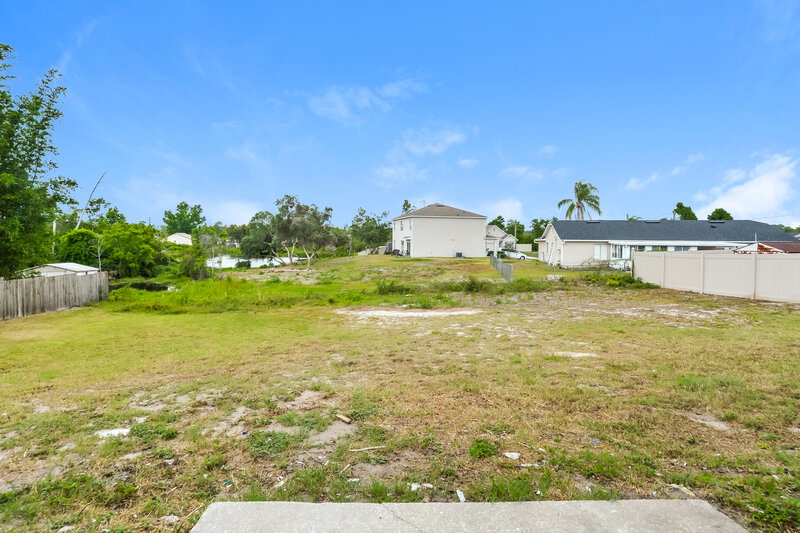 1,815/Mo, 3100 Croton Ave Deltona, FL 32738 Backyard View