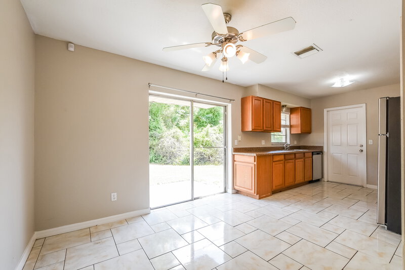 1,775/Mo, 2829 Staten Dr Deltona, FL 32738 Dining Room View 2