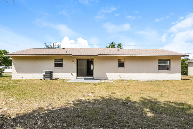 1,775/Mo, 2829 Staten Dr Deltona, FL 32738 Rear View