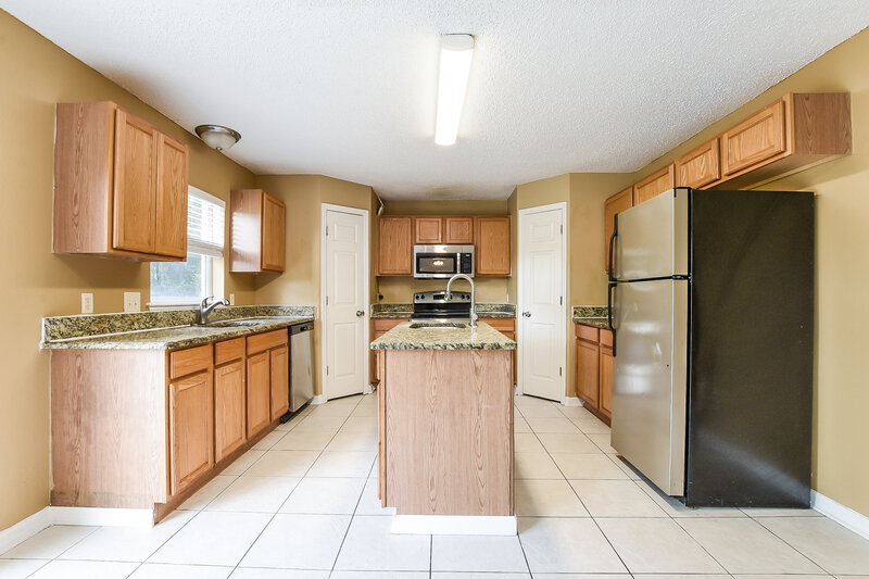 2,395/Mo, 2047 Galahad Dr Deltona, FL 32738 Kitchen View