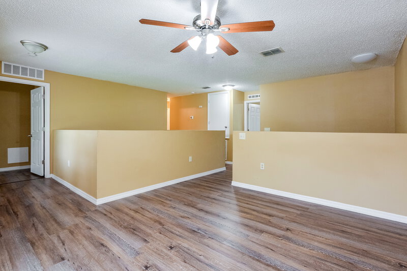 3,460/Mo, 2047 Galahad Dr Deltona, FL 32738 Loft View
