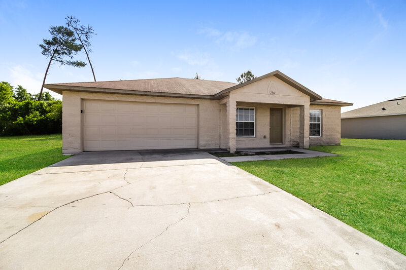 1,685/Mo, 2917 Monarch Ave Deltona, FL 32738 Front View 2