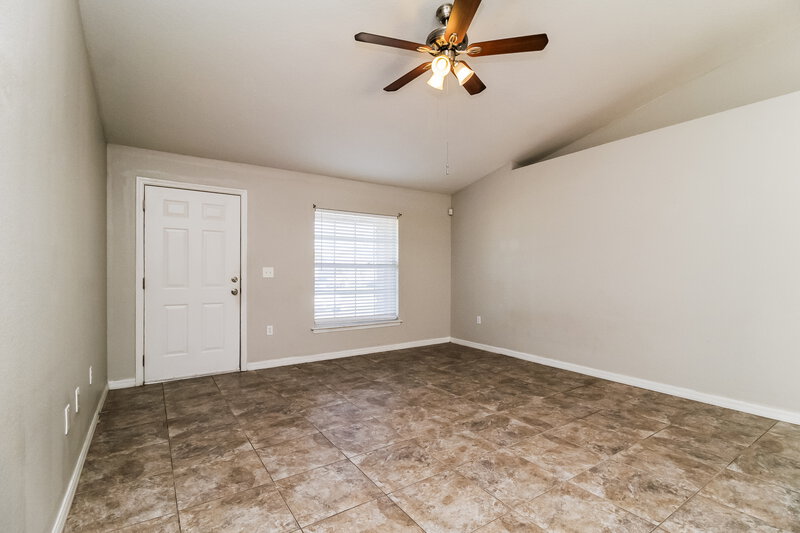 1,685/Mo, 2917 Monarch Ave Deltona, FL 32738 Living Room View