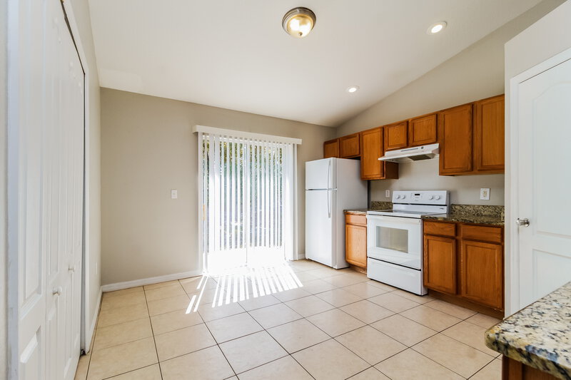1,685/Mo, 2917 Monarch Ave Deltona, FL 32738 Dining Room View 2