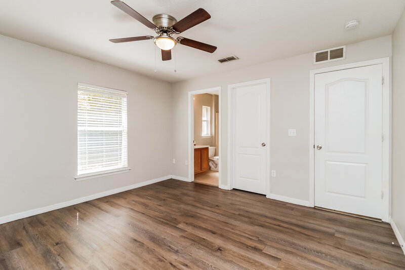 1,685/Mo, 2917 Monarch Ave Deltona, FL 32738 Main Bedroom View 2