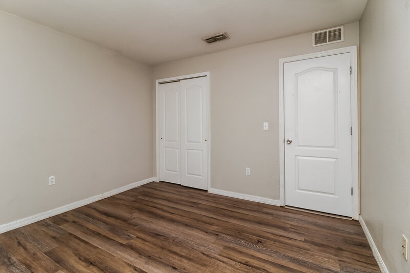 1,685/Mo, 2917 Monarch Ave Deltona, FL 32738 Bedroom View 4