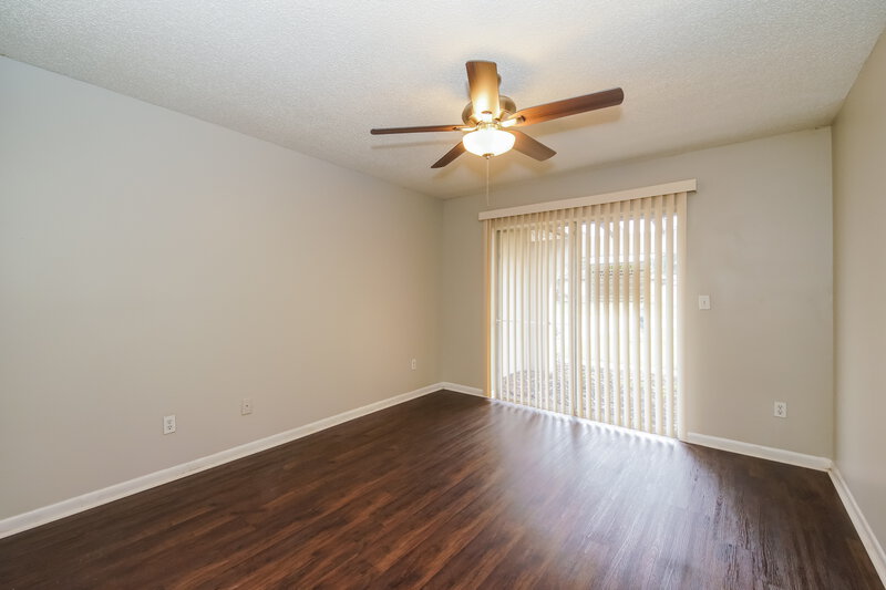 2,480/Mo, 2141 Kendall Ct Deltona, FL 32738 Main Bedroom View