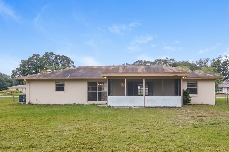 2,480/Mo, 2141 Kendall Ct Deltona, FL 32738 Rear View
