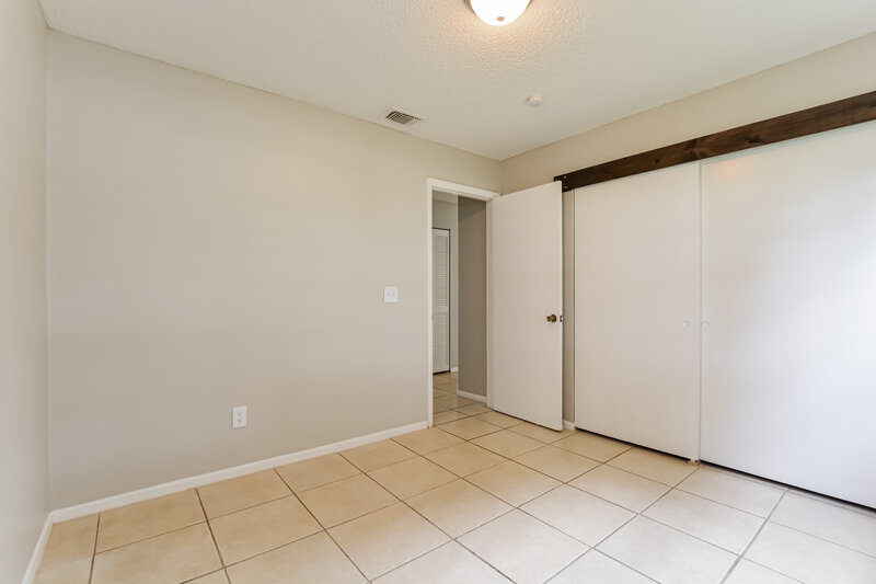 1,805/Mo, 2981 Mallard Dr Deltona, FL 32738 Bedroom View 3