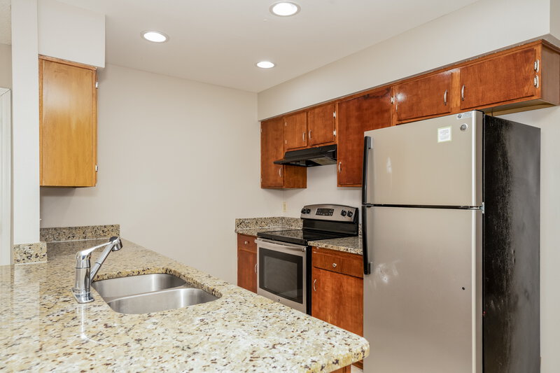 1,825/Mo, 1805 Morven Ct Deltona, FL 32738 Kitchen View