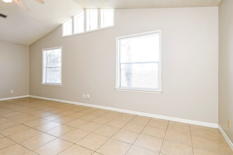 2,135/Mo, 5166 Clarion Hammock Dr Orlando, FL 32808 Misc View 3