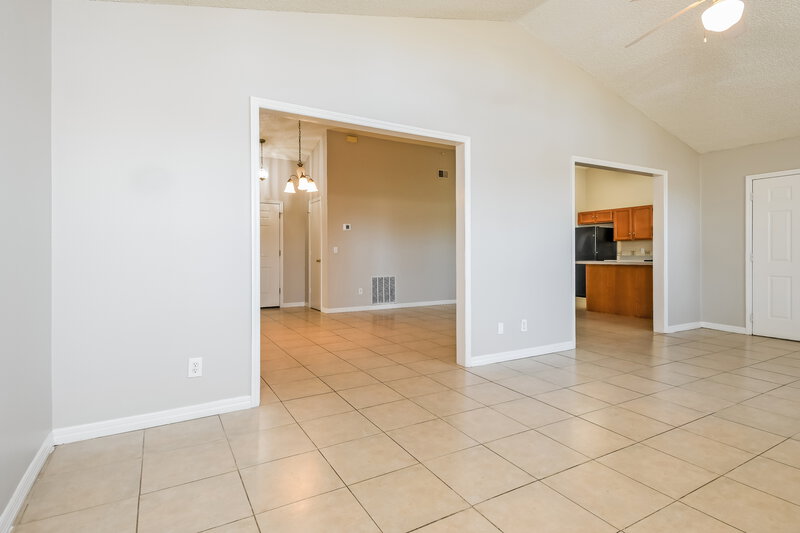 2,135/Mo, 5166 Clarion Hammock Dr Orlando, FL 32808 Misc View 4