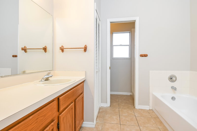 2,135/Mo, 5166 Clarion Hammock Dr Orlando, FL 32808 Misc View 10