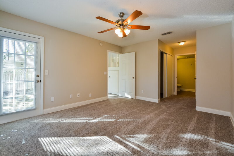 2,265/Mo, 6731 Brittany Chase Ct Orlando, FL 32810 Main Bedroom View 2