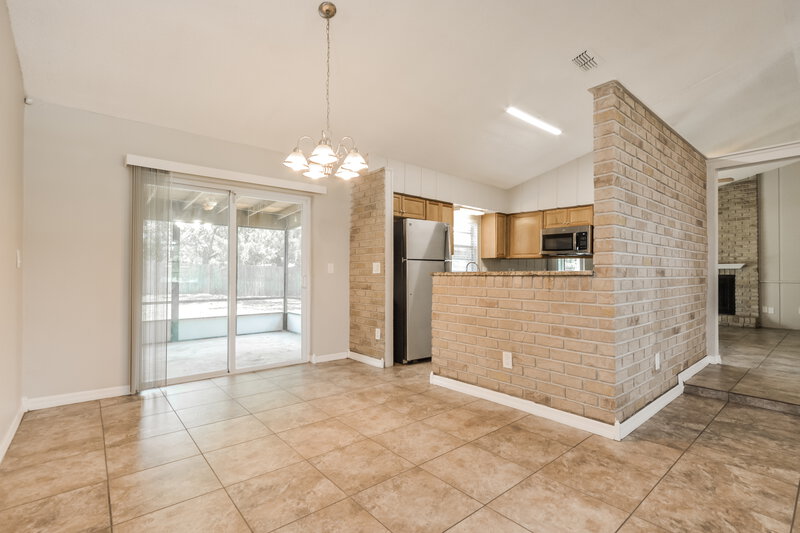 1,905/Mo, 501 Salerno Dr Deltona, FL 32725 Dining Room View