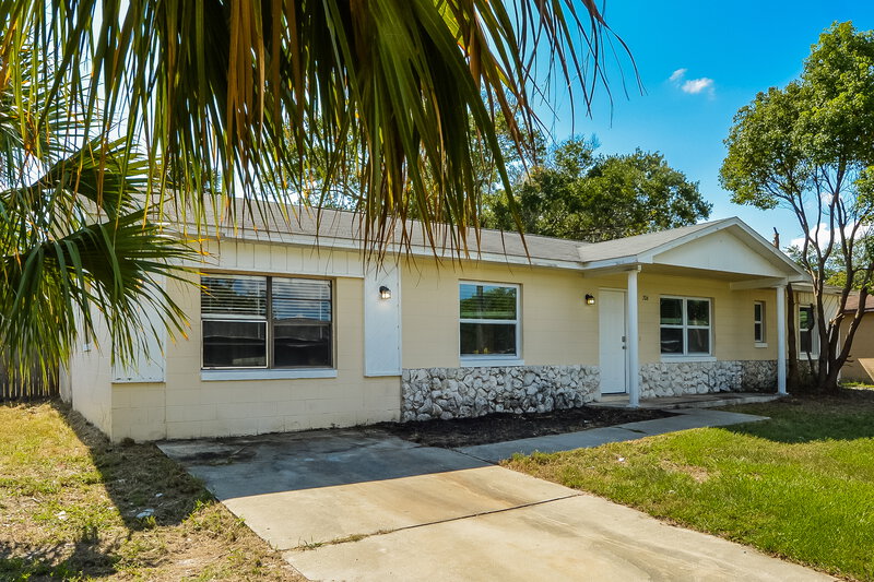 1,900/Mo, 206 Yale Dr Sanford, FL 32771 Front View