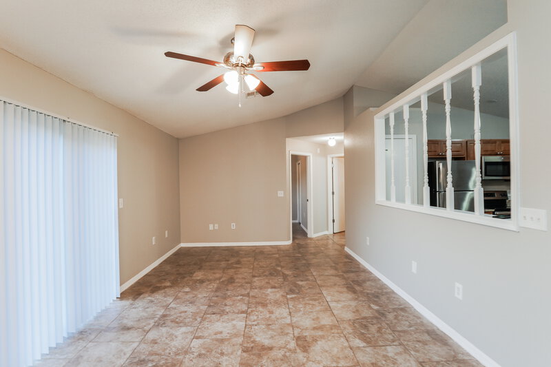 2,520/Mo, 3307 Queens Cove Loop Winter Haven, FL 33880 Living Room View