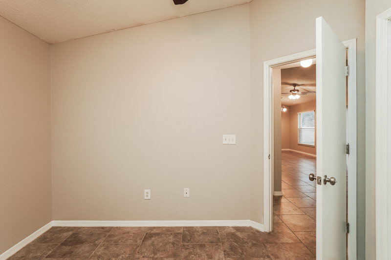 2,520/Mo, 3307 Queens Cove Loop Winter Haven, FL 33880 Bedroom View 2