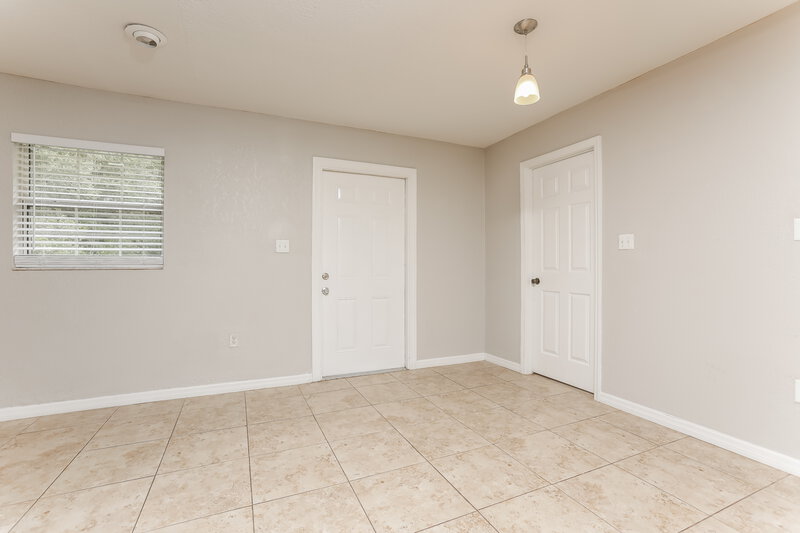 1,975/Mo, 3915 Holly Ct Mount Dora, FL 32757 Dining Room View