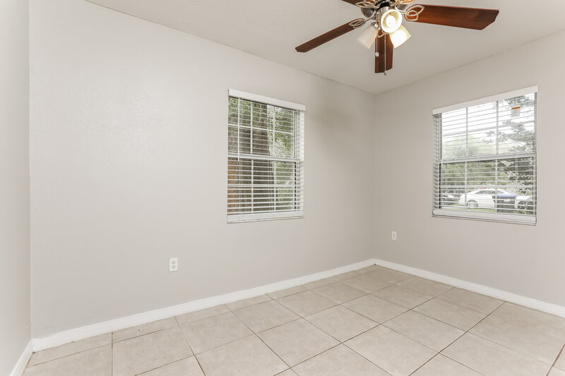 1,975/Mo, 3915 Holly Ct Mount Dora, FL 32757 Bedroom View