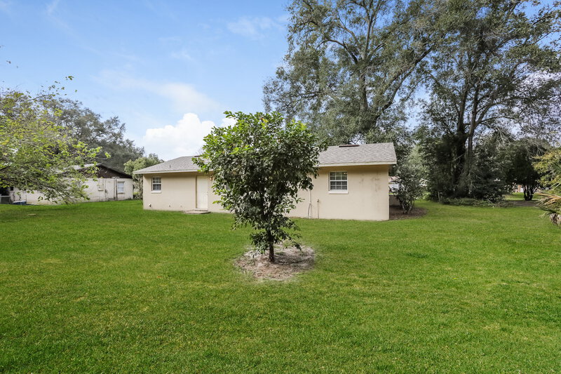 1,975/Mo, 3915 Holly Ct Mount Dora, FL 32757 Rear View