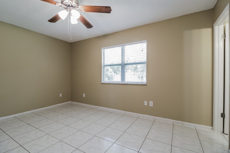 1,915/Mo, 7727 Range Dr Orlando, FL 32810 Main Bedroom View