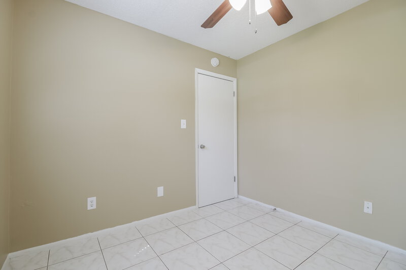1,915/Mo, 7727 Range Dr Orlando, FL 32810 Bedroom View 4