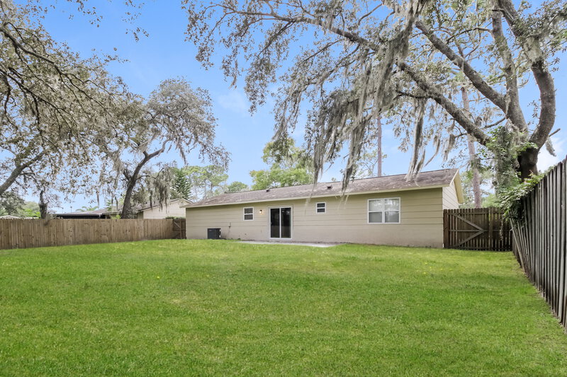 1,915/Mo, 7727 Range Dr Orlando, FL 32810 Rear View 2