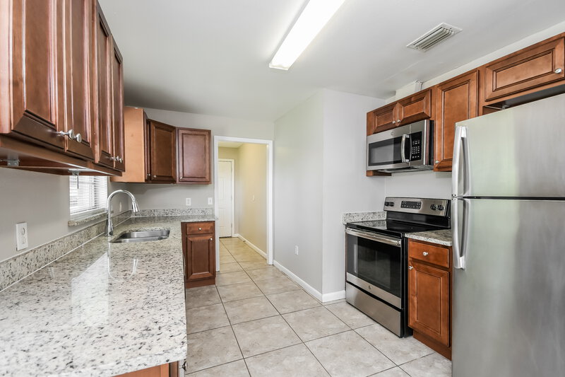 1,780/Mo, 311 Cortez Ct Kissimmee, FL 34758 Kitchen View