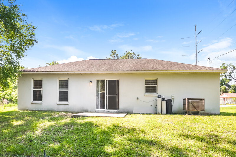 1,695/Mo, 1075 W New York Ave Orange City, FL 32763 Rear View