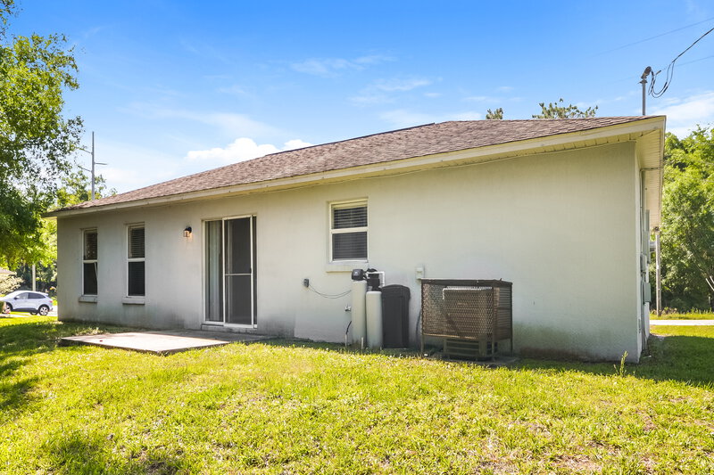 1,695/Mo, 1075 W New York Ave Orange City, FL 32763 Rear View 2
