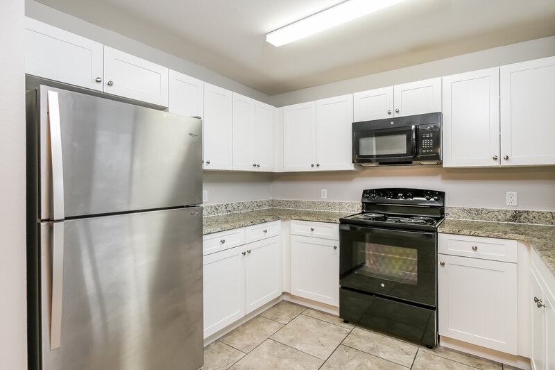 1,635/Mo, 340 Cortez Ct Kissimmee, FL 34758 Kitchen View