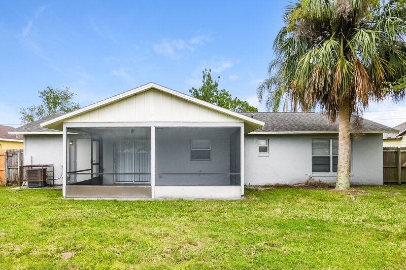 1,635/Mo, 340 Cortez Ct Kissimmee, FL 34758 Rear View