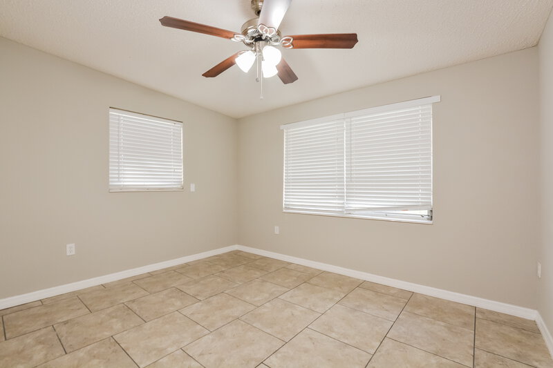 1,730/Mo, 6 S Lake Fox Rd Winter Haven, FL 33884 Bedroom View 2