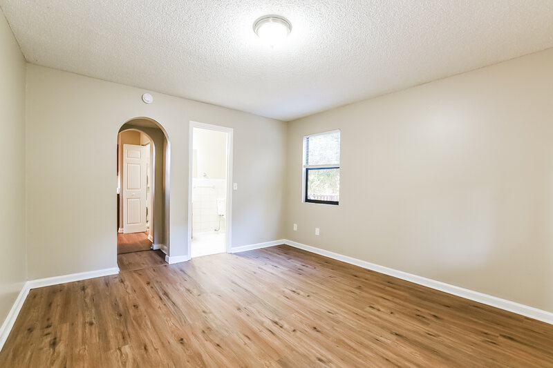 1,900/Mo, 4314 Pine Hill Cir Orlando, FL 32808 Family Room View