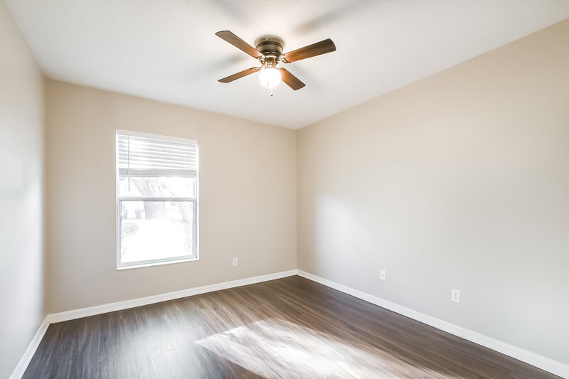 1,845/Mo, 5 Bay Ridge Loop Mascotte, FL 34753 Bedroom View 2