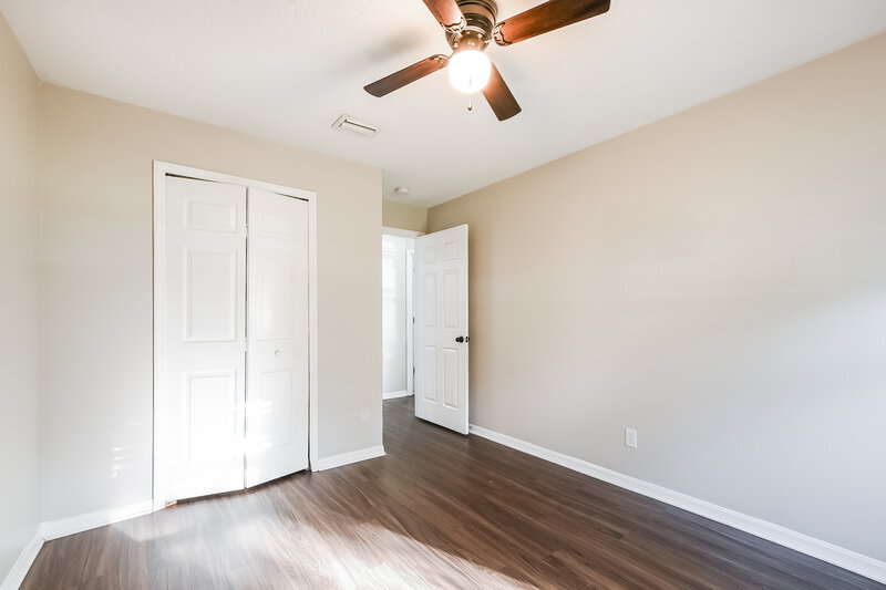 1,845/Mo, 5 Bay Ridge Loop Mascotte, FL 34753 Bedroom View 3
