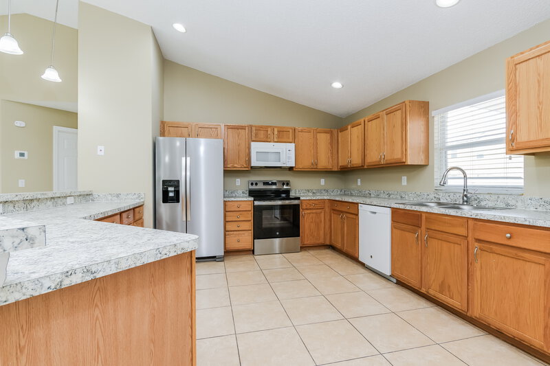 1,705/Mo, 1120 Roan Ct Kissimmee, FL 34759 Kitchen View