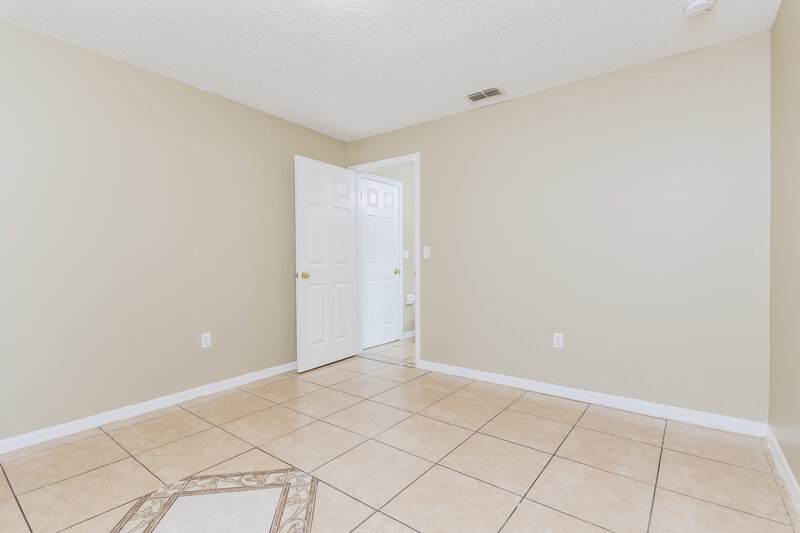 1,705/Mo, 1120 Roan Ct Kissimmee, FL 34759 Bedroom View 3