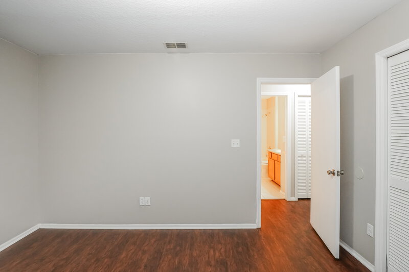 1,840/Mo, 2651 Waterview Dr Eustis, FL 32726 Bedroom View