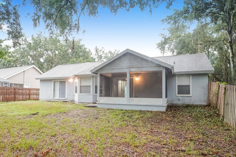 1,840/Mo, 2651 Waterview Dr Eustis, FL 32726 Rear View 2