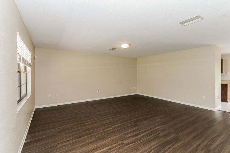 1,765/Mo, 3701 Red Oak Ct Lake Wales, FL 33898 Living Room View