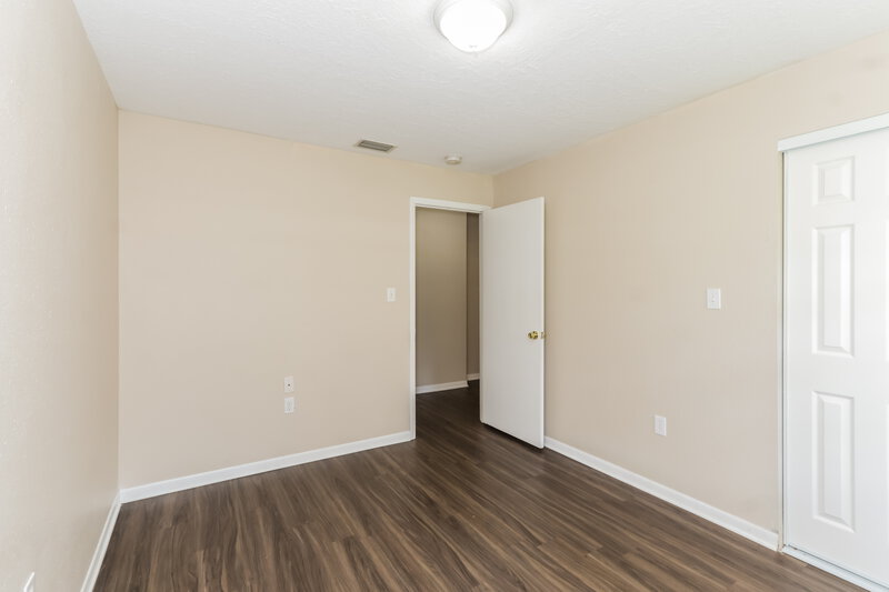 1,765/Mo, 3701 Red Oak Ct Lake Wales, FL 33898 Bedroom View 2